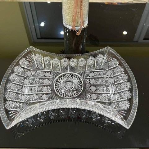 Đĩa eo pha lê mài Bohemia 33cm