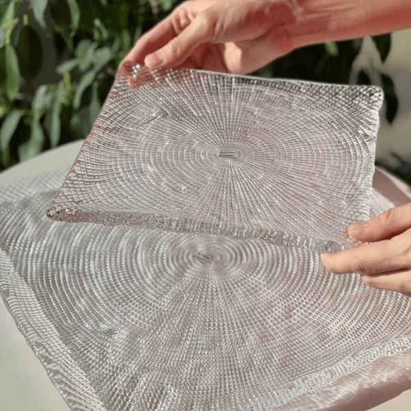 Đĩa vuông IVV Diamante trắng 23.5cm