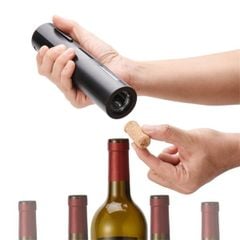  Dụng cụ mở rượu Electric Wine Set dùng pin 