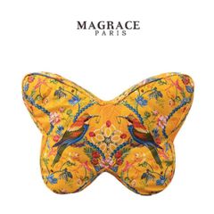  Gối tựa lưng Magrace Paris hình bướm nền vàng 