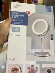  Gương trang điểm Livarno 2 mặt xoay có đèn led 