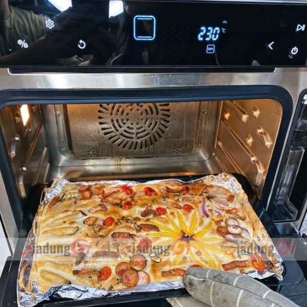 Lò hấp nướng Klarstein MasterFresh Steam Oven 10033284 với Công nghệ sưởi ấm 360 độ với nhiệt độ bên trong tối đa là 230 ° C