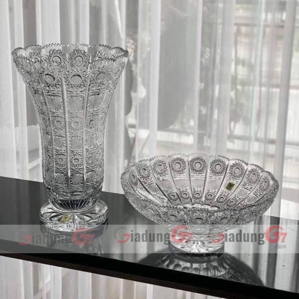 Lọ hoa pha lê Bohemia 30,5cm có chân đế