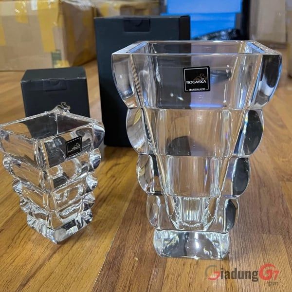 Lọ hoa pha lê Rogaska Adria 25cm màu trong suốt