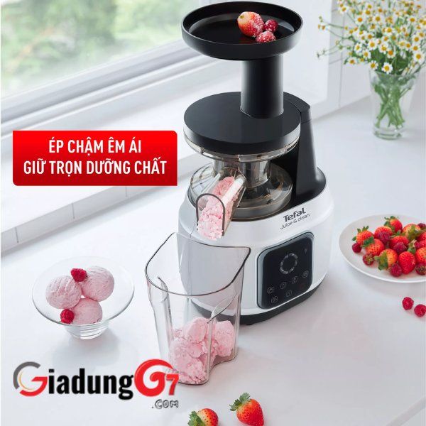 Máy ép chậm Tefal ZC420 thiết kế đơn giản gọn gàng nên khá dễ vệ sinh.