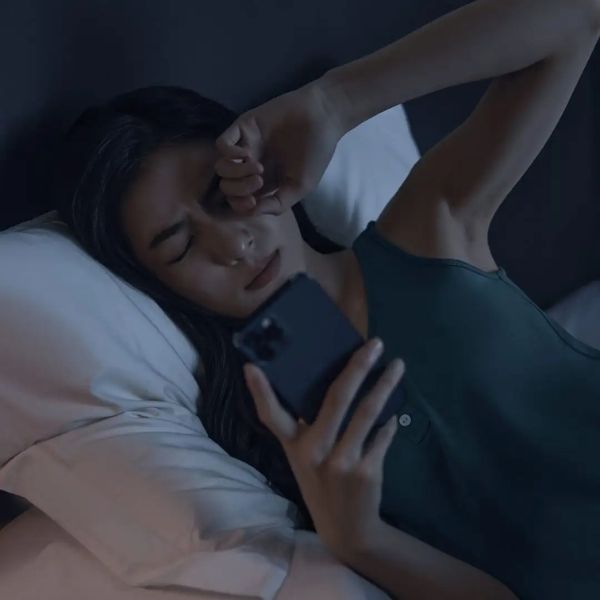 Máy massage mắt Philips PPM2522