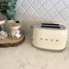  Máy nướng bánh mỳ Smeg TSF01CREU màu kem 2 lát 