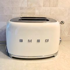  Máy nướng bánh mỳ Smeg TSF01CREU màu kem 2 lát 