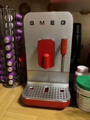  Máy pha cà phê Smeg BCC02RDMEU 1350W 