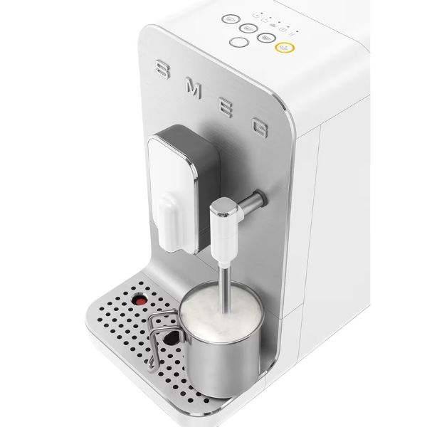 Máy pha cà phê Smeg BCC12WHMEU màu trắng 1350W