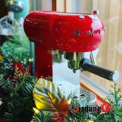  Máy pha cà phê Smeg ECF01RDEU màu đỏ - Italy 