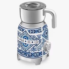  Máy tạo bọt sữa Smeg MFF01DGBAU - Dolce & Gabbana 