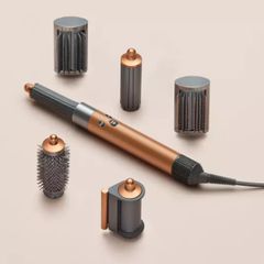  Máy tạo kiểu tóc Dyson Airwrap Complete Long HS05 vàng 