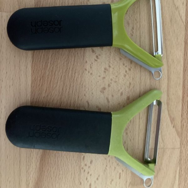 Nạo củ quả 2 lưỡi Joseph Joseph 10107