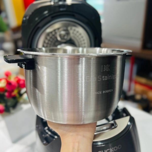 Nồi cơm điện cao tần Cuckoo CRP DHAS069FB 1.08L (Lòng inox) áp suất