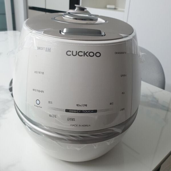 Nồi cơm điện cao tần Cuckoo CRP DHAS069FW 1.08L (Lòng inox) áp suất