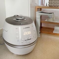  Nồi cơm điện cao tần Cuckoo CRP DHAS069FW 1.08L (Lòng inox) áp suất - Màu trắng 