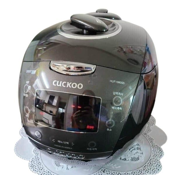 Nồi cơm điện cao tần Cuckoo CRP-HUF10BS 1.8L