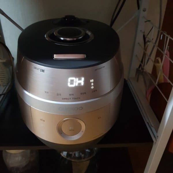 Nồi cơm điện cao tần Cuckoo CRP JHP1060FSM 1.8L ruột inox