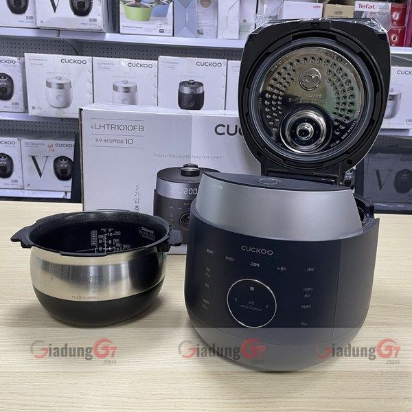 Nồi cơm điện cao tần Cuckoo CRP-LHTR0610FB 1.08L màu xám/ màu đen