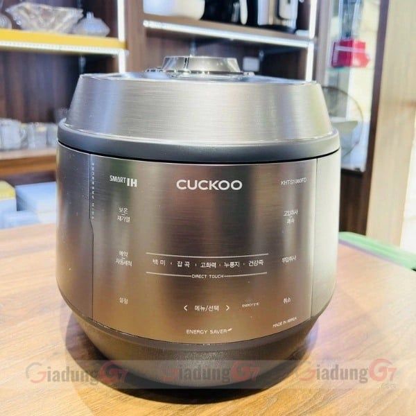 Nồi cơm điện cao tần Cuckoo KHTS1060FD dung tích 1,8L