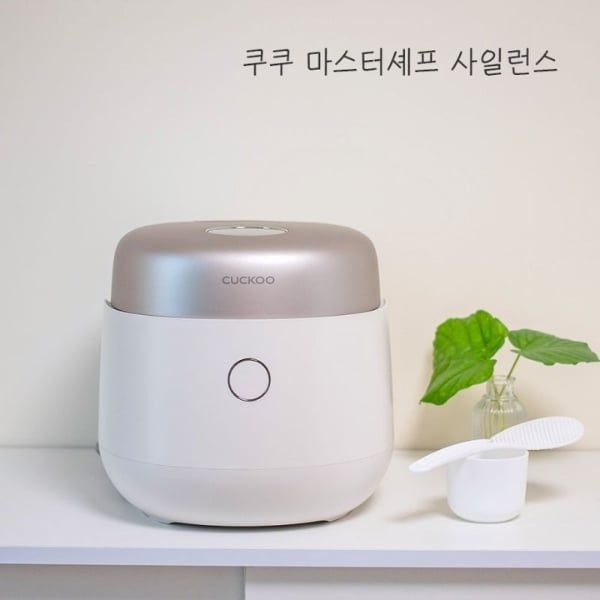 Nồi cơm điện cao tần Cuckoo CRP NHTR1010FGW 1.8L Master Chef Silent