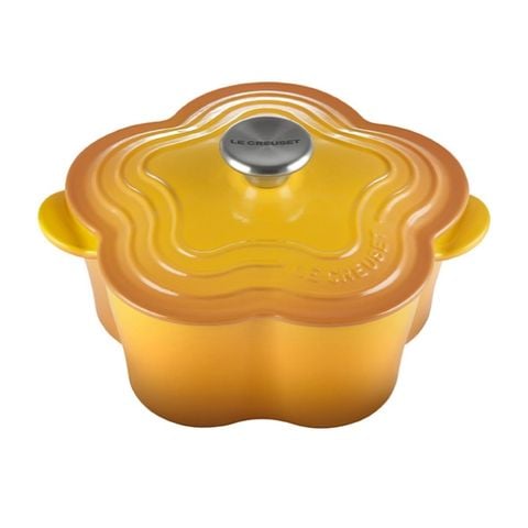 Nồi gang Le Creuset Honey hình hoa 20cm