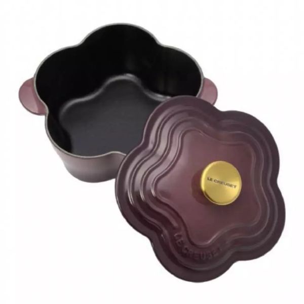 Nồi gang Le Creuset Honey hình hoa 20cm