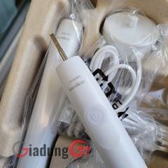  Philips Sonicare 3100 HX3675/13 - HX3675/15 - Set 2 bàn chải đánh răng điện 
