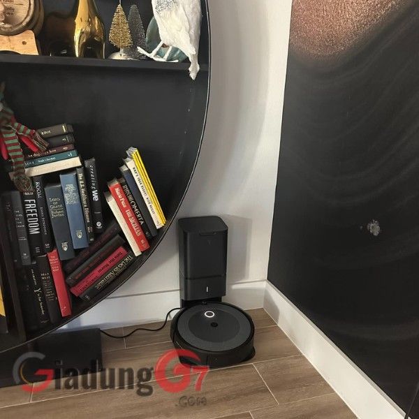 Robot hút bụi iRobot Roomba i3+ Plus tự động hút bụi làm sạch hiệu quả