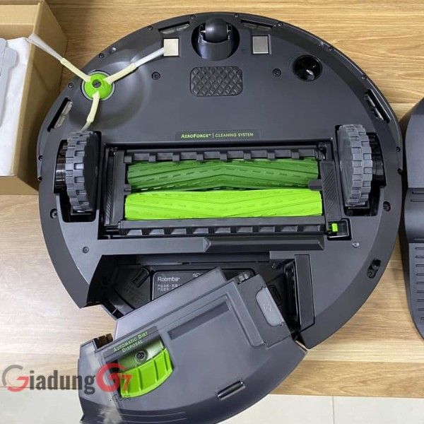 Robot hút bụi iRobot Roomba i3+ Plus tự động hút bụi làm sạch hiệu quả