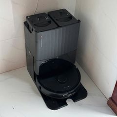  Robot lau nhà Roborock QRevo Pro 