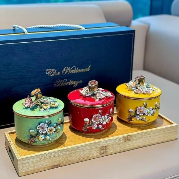 Set 3 thố mứt The National Heritage vẽ vàng 24K kèm khay gỗ