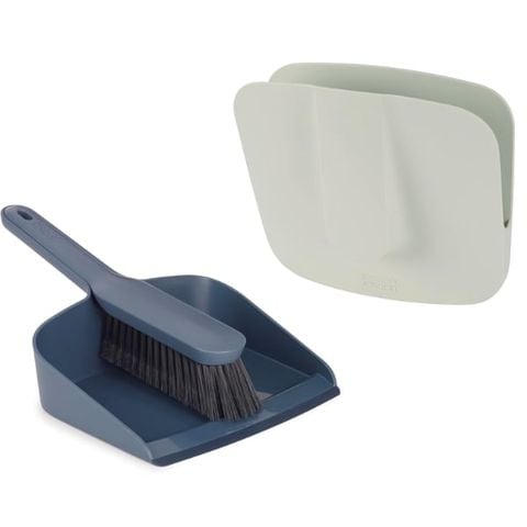 Set chổi và hót rác gắn tường Joseph Joseph 65001 CleanStore
