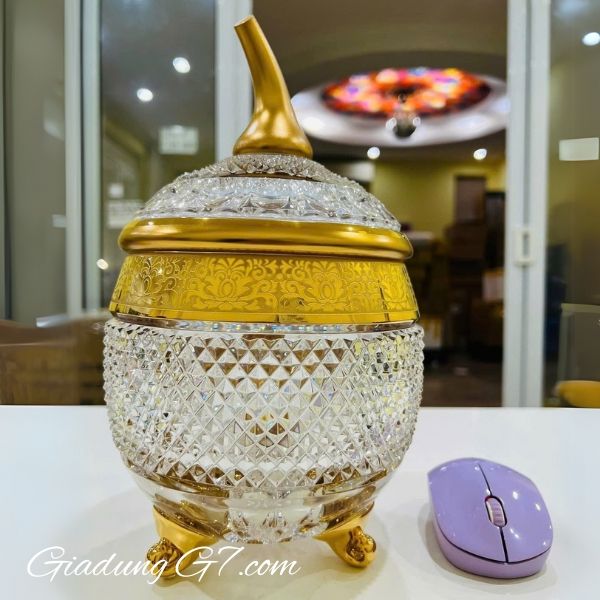 Thố pha lê quả táo Romantic Diamond Ales Zverina 25cm 3 chân