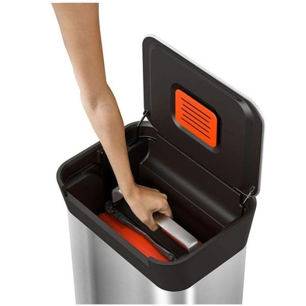 Thùng rác thông minh Joseph Joseph Titan 30L nén tới 90 lít