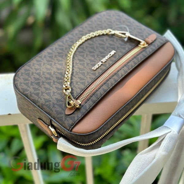 Túi đeo chéo Michael Kors Jet Set Large Logo Crossbody Bag