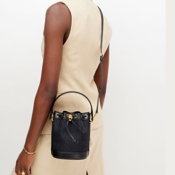 Túi mini Tory Burch T Monogram Mini Bucket Bag