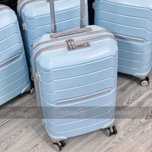 Vali Samsonite Freeform màu xanh nhạt