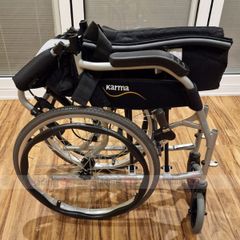  Xe lăn Karma Ergo Lite (KM-2501) siêu nhẹ 8.5kg 