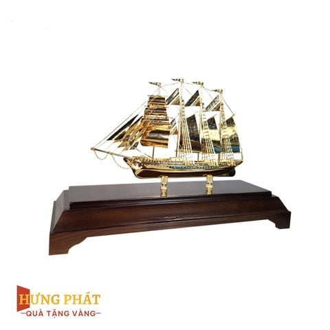 Mô Hình Thuyền Buồm Mạ Vàng (Mẫu M03)