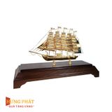 Mô Hình Thuyền Buồm Mạ Vàng (Mẫu M04)