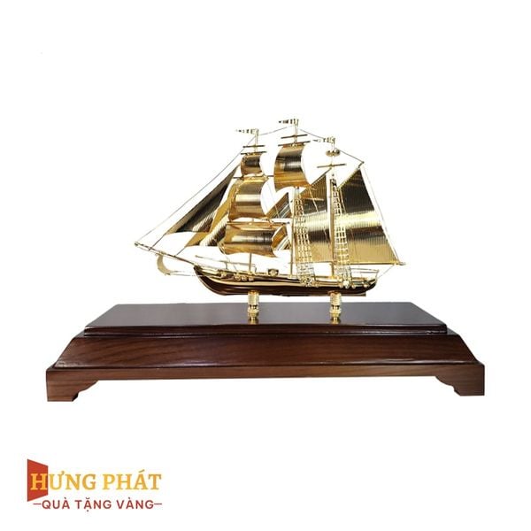 Mô Hình Thuyền Buồm Mạ Vàng (Mẫu M01)