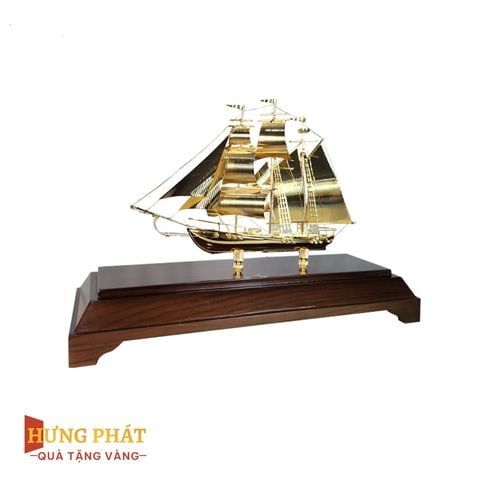 Mô Hình Thuyền Buồm Mạ Vàng (Mẫu M01)