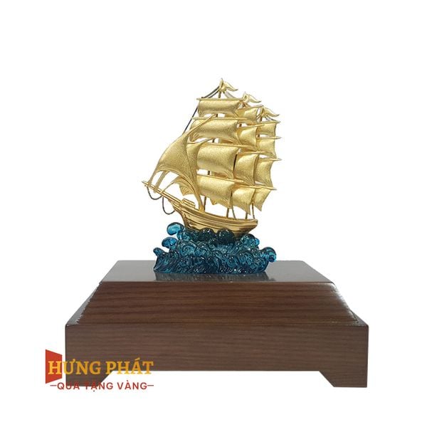 Thuyền Buồm Dát Vàng 24K (Mẫu 6)