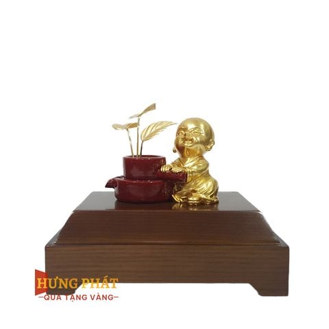 Chú Tiểu Bên Chậu Vạn Niên Dát Vàng 24K