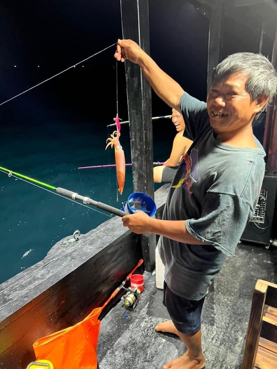 CHO THUÊ TÀU CÂU CÁ, LẶN NGẮM SAN HÔ, CÂU MỰC ĐÊM ĐẢO NAM DU