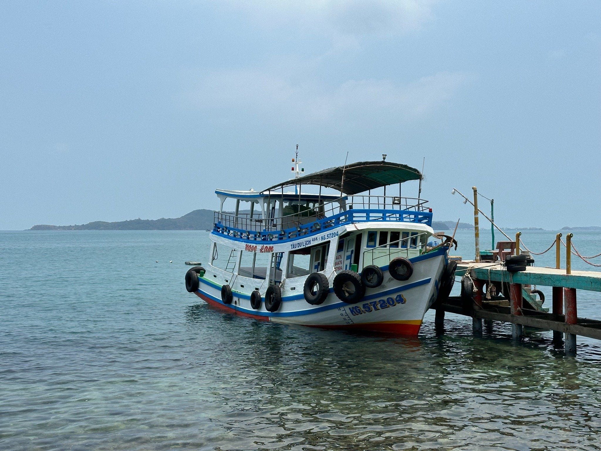 CHO THUÊ TÀU CÂU CÁ, LẶN NGẮM SAN HÔ, CÂU MỰC ĐÊM ĐẢO NAM DU