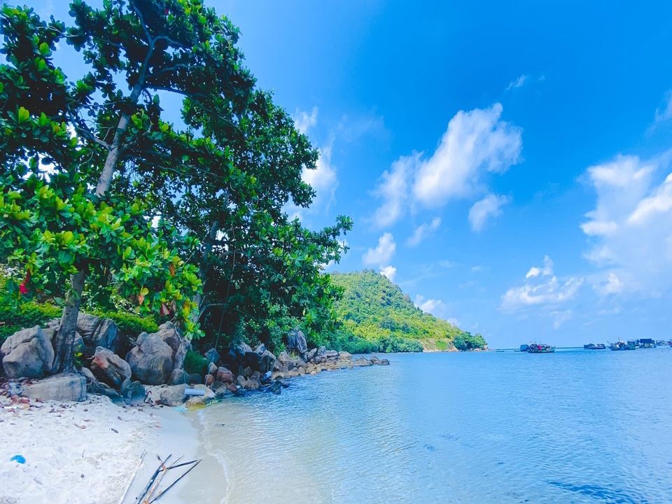 TOUR THỔ CHU CÙNG DÂN BẢN ĐỊA