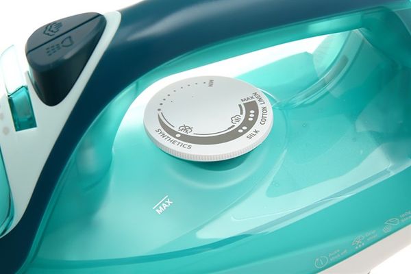 Bàn ủi hơi nước Philips DST3030/70 2400W